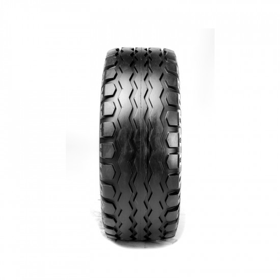 12.5/80-18 16PR BKT AW 702 148A8/150A8 TL